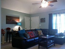 Attractive Family Home with Many Amenitie in Fairhope, AL (Photo 4 of 9)