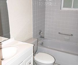  Nice 3bed 2 Bath Home with An Open Layout. in Lakeland, FL (Photo 4 of 5)