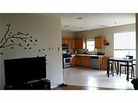 Great 3 Bed 2 Bath Home in Sought After Community in Austin, TX (Photo 2 of 4)