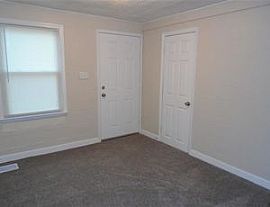 10524 Lake Drive 3 Bed 1 Bath in Independence, MO (Photo 6 of 8)