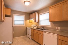 This Nice 1bedroom 1 Bath Beautiful House in Eugene, OR (Photo 3 of 6)