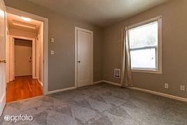 This Nice 1bedroom 1 Bath Beautiful House in Eugene, OR (Photo 4 of 6)