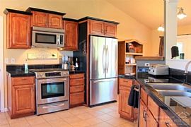 Great Location Close to The Hospital in Bend, OR (Photo 2 of 6)