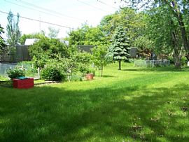 3 Bedroom 2 Full Bath Home  in Green Bay, WI (Photo 6 of 7)