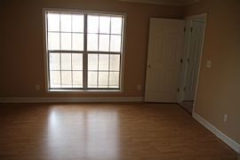  4 Bedroom, 2 Bath House in Castlewoods. in Brandon, MS (Photo 4 of 9)