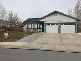 320 Monumental Cir, Sparks, Nv 89436 in Sparks, NV