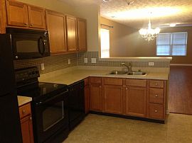 Beautiful 3br and 2bath Wood Flooring in The Open Living Area in Lexington, KY (Photo 5 of 10)