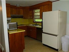 This Ranch Home Can Be Yours. Features Include Three Bedrooms in East Haven, CT (Photo 2 of 6)