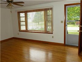 This Ranch Home Can Be Yours. Features Include Three Bedrooms in East Haven, CT (Photo 3 of 6)