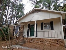 Ranch Style House Convenient to North Hills!  in Raleigh, NC