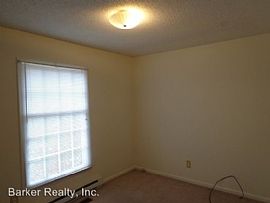 Ranch Style House Convenient to North Hills!  in Raleigh, NC (Photo 4 of 4)