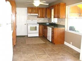 This Charming 3br/2ba Home in Orlando, FL (Photo 3 of 4)