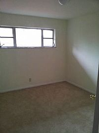 Gorgeous 4beds 2.5baths Located in Nice Quiet Roselawn in Cincinnati, OH (Photo 3 of 9)