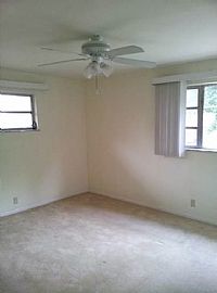 Gorgeous 4beds 2.5baths Located in Nice Quiet Roselawn in Cincinnati, OH (Photo 4 of 9)