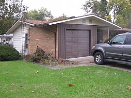 Vale House in Bloomington, IL