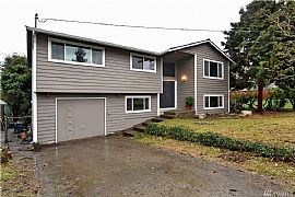 Move Right in to This Completely Updated and Remodeled Home in Seattle, WA