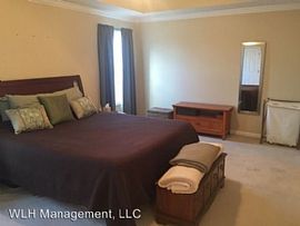 Lovely Home in Oldham County Near 1-71 in Lagrange, KY (Photo 4 of 5)