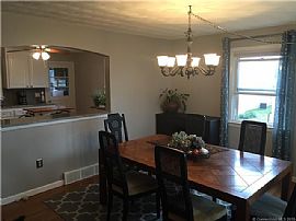 2 Bed, 1.0 Bath, 1800 Sqft, $1,275 in Waterbury, CT (Photo 2 of 7)