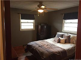 2 Bed, 1.0 Bath, 1800 Sqft, $1,275 in Waterbury, CT (Photo 6 of 7)