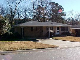  Great Home Recently Remodeled with New Counter Tops and Fresh P in Little Rock, AR