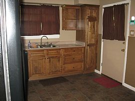  Great Home Recently Remodeled with New Counter Tops and Fresh P in Little Rock, AR (Photo 3 of 9)