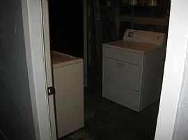  Great Home Recently Remodeled with New Counter Tops and Fresh P in Little Rock, AR (Photo 4 of 9)