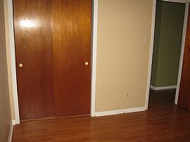  Great Home Recently Remodeled with New Counter Tops and Fresh P in Little Rock, AR (Photo 9 of 9)