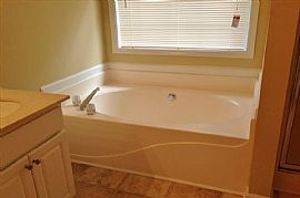  This 3 Bedroom, 2 Bathroom Home Provides Approximately1,758sf in Lawrenceville, GA (Photo 6 of 6)