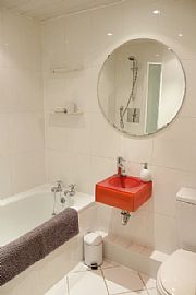 1 Bedroom in Cambridge Near Havard Square in Cambridge, MA (Photo 3 of 4)