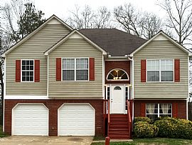 Beautiful 4 Bedrooms 3 Full Baths House with New Wooden Floors in Powder Springs, GA