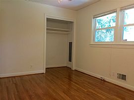  Amazing Cute House with Newly Refinished Hardwood Floors  in Columbia, SC (Photo 7 of 9)