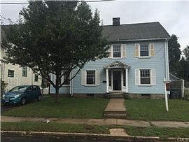 81 Chalmers Ave, Bridgeport, Ct 06604 in Bridgeport, CT