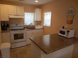 Lavallette Summer Rental - in Lavallette, NJ (Photo 4 of 6)