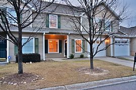 602 Summit Square , .$1000 in Columbia, SC (Photo 4 of 10)