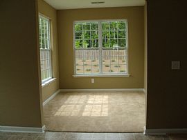 447 Abbeydale Way, . $600 in Columbia, SC (Photo 5 of 6)