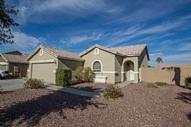 8112 W Gibson Ln, Phoenix, Az 85043 in Phoenix, AZ