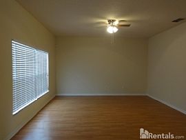 This 2,194 Square Foot Single Family Home Has 4 Bedrooms and 2. in Orlando, FL (Photo 2 of 6)