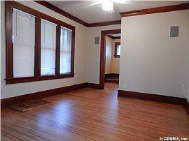  Fabulous Single Home Near Brooks Landing in Move-In Condition! in Rochester, NY (Photo 2 of 7)