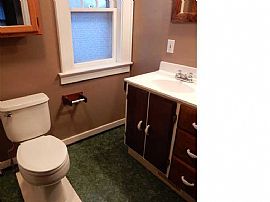  Fabulous Single Home Near Brooks Landing in Move-In Condition! in Rochester, NY (Photo 5 of 7)