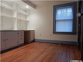  Fabulous Single Home Near Brooks Landing in Move-In Condition! in Rochester, NY (Photo 6 of 7)