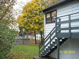 4936 Rose Avenue, .$600 in Downers Grove, IL (Photo 7 of 10)