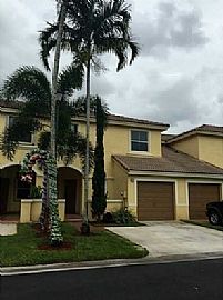 139 Sw 168th Ter, Pembroke Pines, Fl 33027 in Pembroke Pines, FL