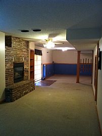 Great Spacious 3 + 1 Non-Conforming Bedroom 3.5 Bath Home in Wakefield, KS (Photo 9 of 9)