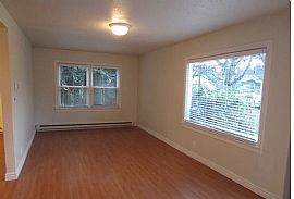 Lovely Home in a Nice Area in Portland, OR (Photo 2 of 5)