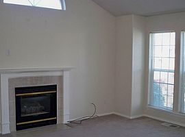 This Beautiful Home Is a Spacious 2 Bedroom, 2 Full Bath Duplex in Salem, OR (Photo 2 of 4)