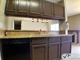  New Recently Updated 3/2/2, Approx 1506sf Charming House in San Antonio, TX (Photo 6 of 7)