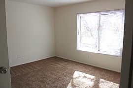 Move in By 12/31 Receive $500 Off Your First Full Months Rent! in Overland Park, KS (Photo 4 of 7)