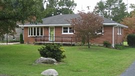  Very Nice House, Very Nice Neighborhood, Great Landlords!  in Louisville, KY