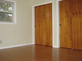  Very Nice House, Very Nice Neighborhood, Great Landlords!  in Louisville, KY (Photo 7 of 8)