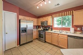 Great Open Floorplan in Northern Meadows in Rio Rancho, NM (Photo 5 of 10)